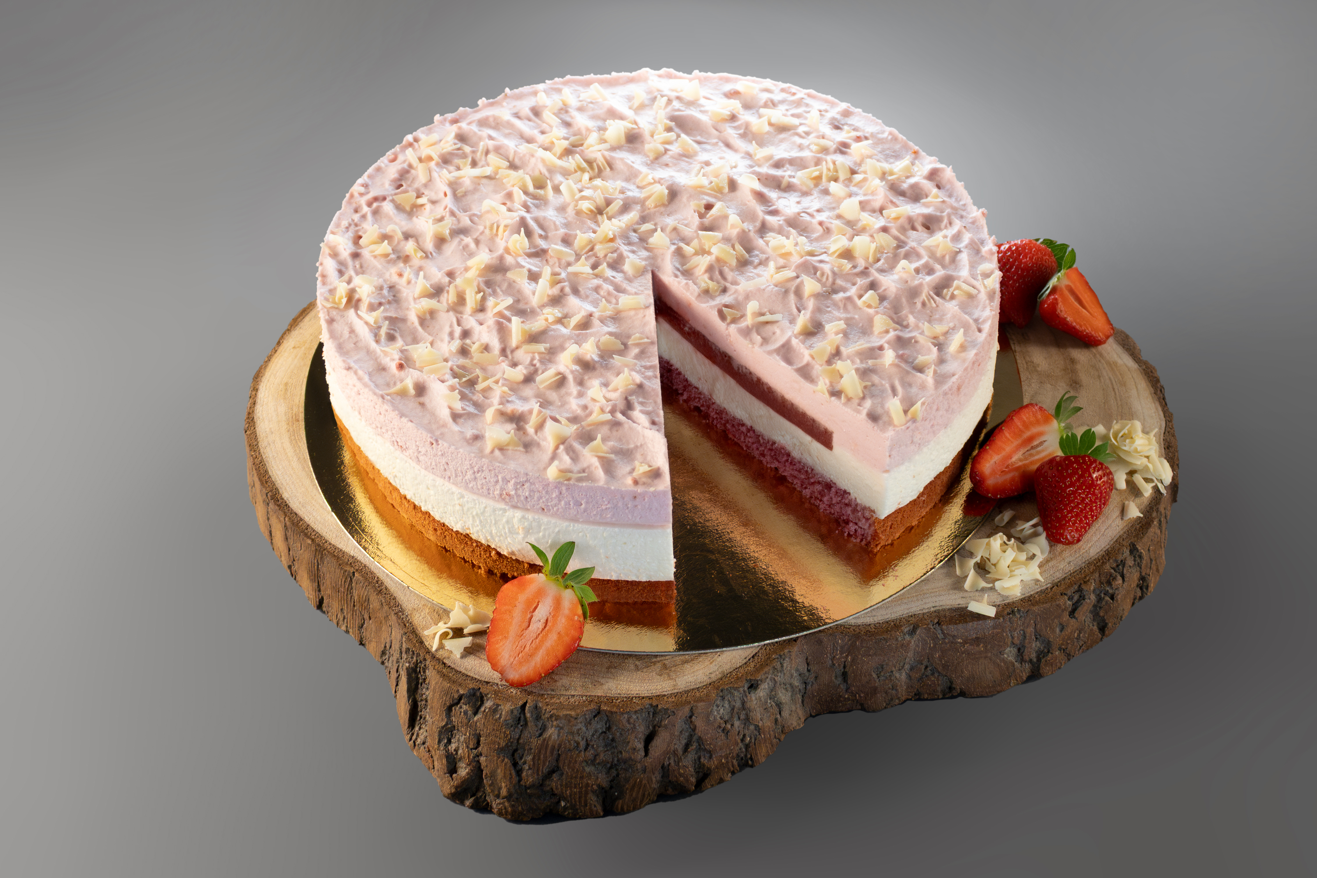 Erdbeer-Weiße Schokoladen-Sahnetorte